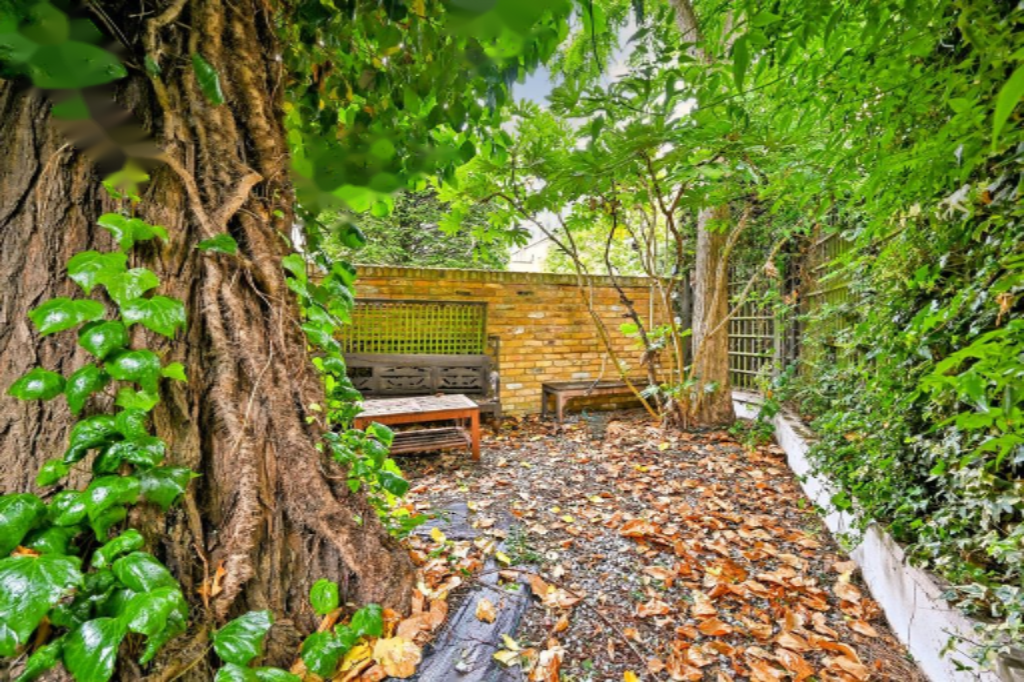 Flat in London, United Kingdom, 57 m² - picture 8