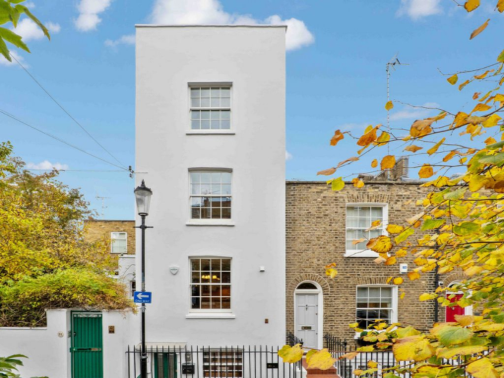 Flat in London, United Kingdom, 206 m² - picture 9