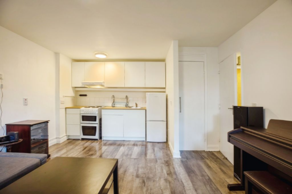 Flat in London, United Kingdom, 32 m² - picture 9