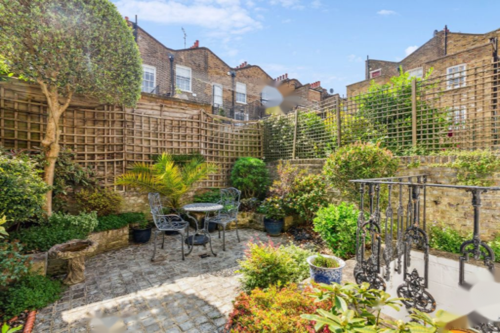 Flat in London, United Kingdom, 127 m² - picture 9