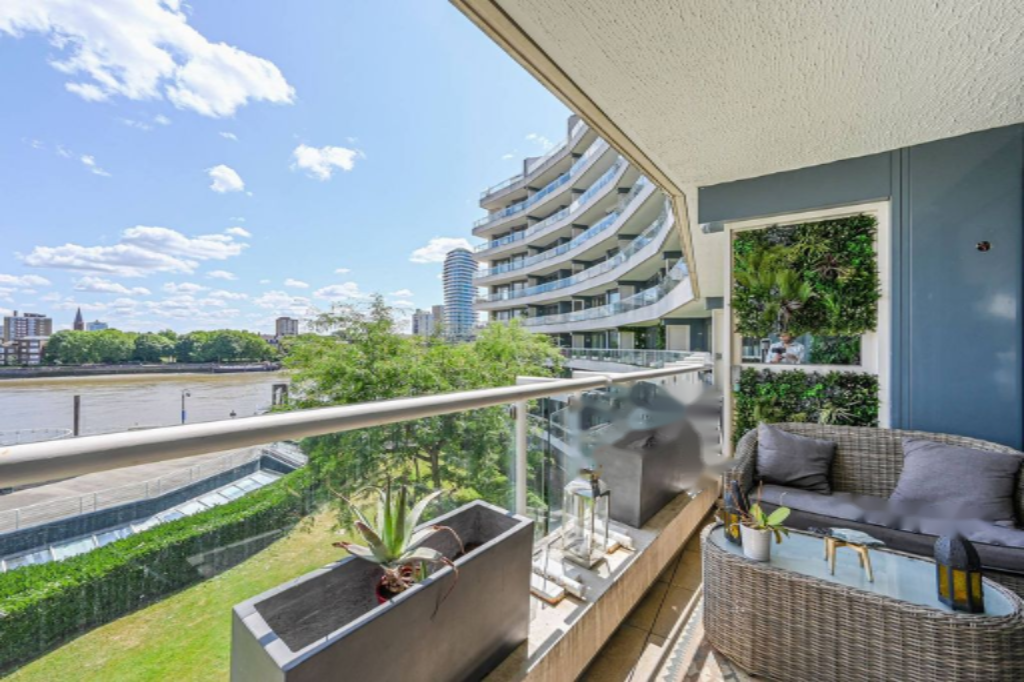 Flat in London, United Kingdom, 141 m² - picture 9