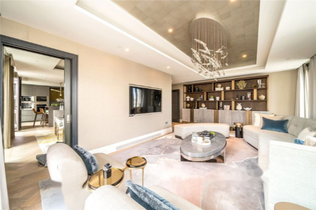 Flat in London, United Kingdom, 248 m² - picture 9