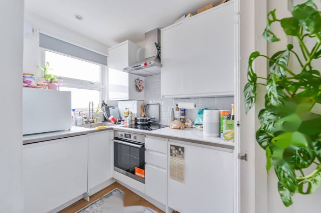 Flat in London, United Kingdom, 40 m² - picture 9