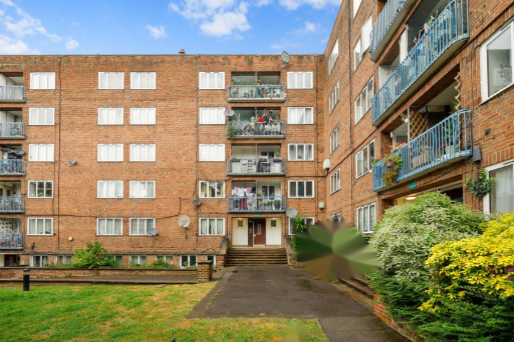 Flat in London, United Kingdom, 71 m² - picture 9