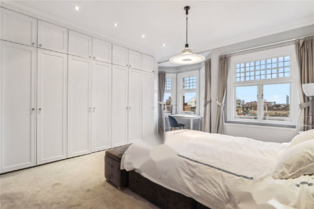 Flat in London, United Kingdom, 147 m² - picture 9