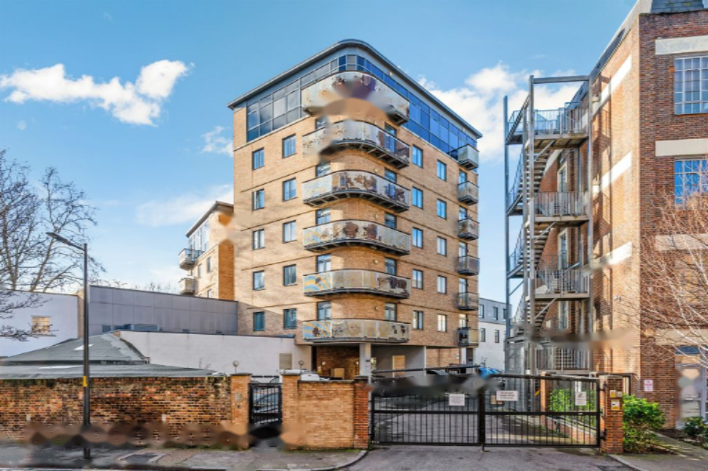 Flat in London, United Kingdom, 75 m² - picture 9