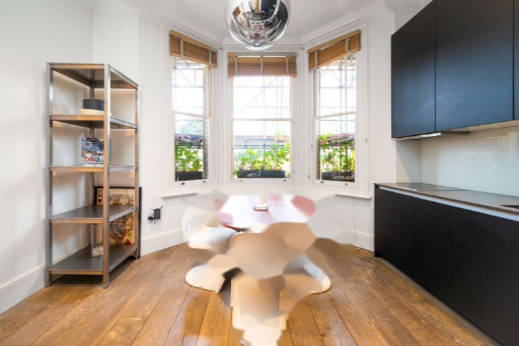 Flat in London, United Kingdom, 101 m² - picture 9