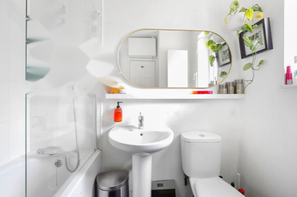 Flat in London, United Kingdom, 44 m² - picture 9