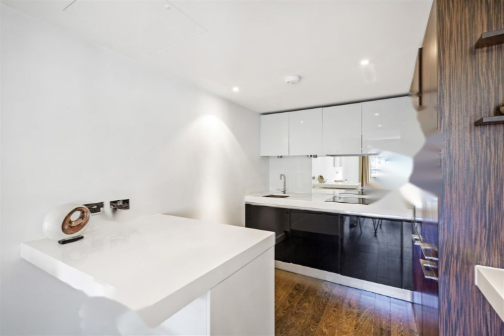 Flat in London, United Kingdom, 50 m² - picture 9