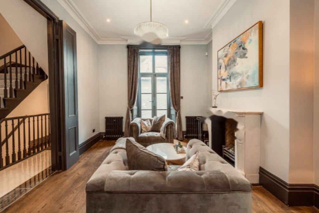 Flat in London, United Kingdom, 207 m² - picture 10