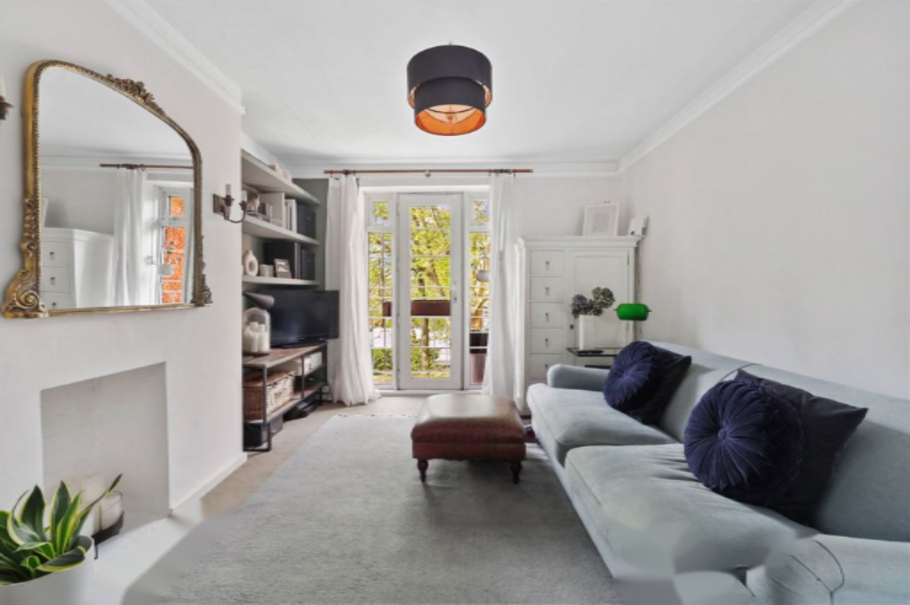 Flat in London, United Kingdom, 44 m² - picture 10