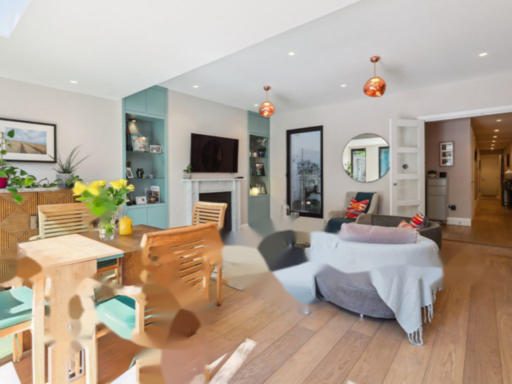 Flat in London, United Kingdom, 105 m² - picture 10