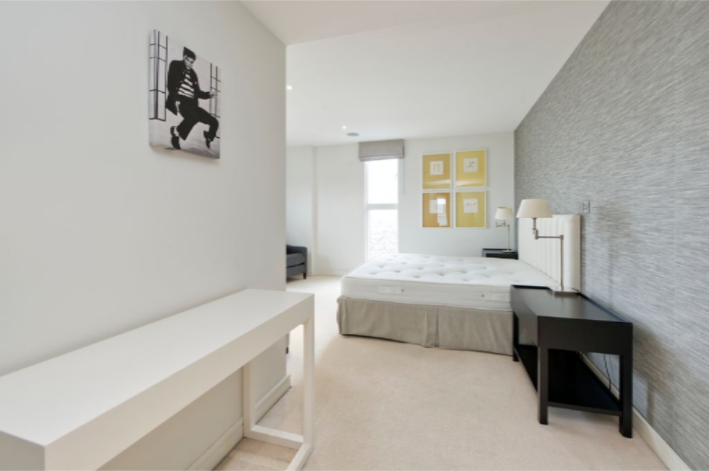 Flat in London, United Kingdom, 161 m² - picture 10