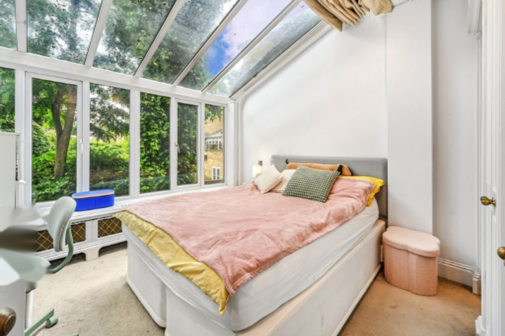 Flat in London, United Kingdom, 57 m² - picture 10