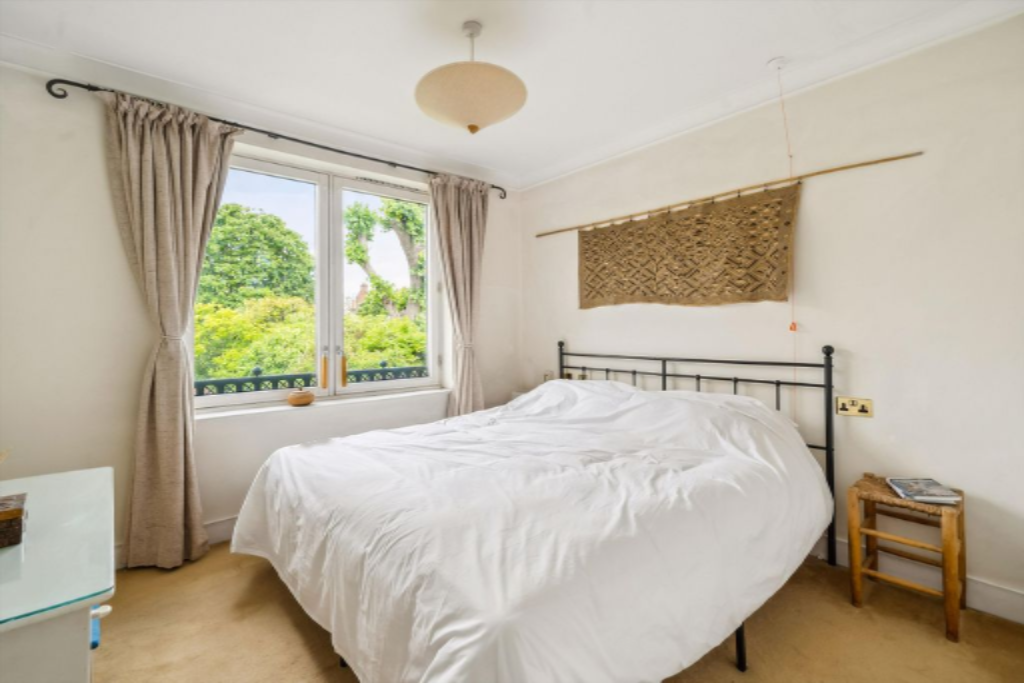 Flat in London, United Kingdom, 51 m² - picture 10