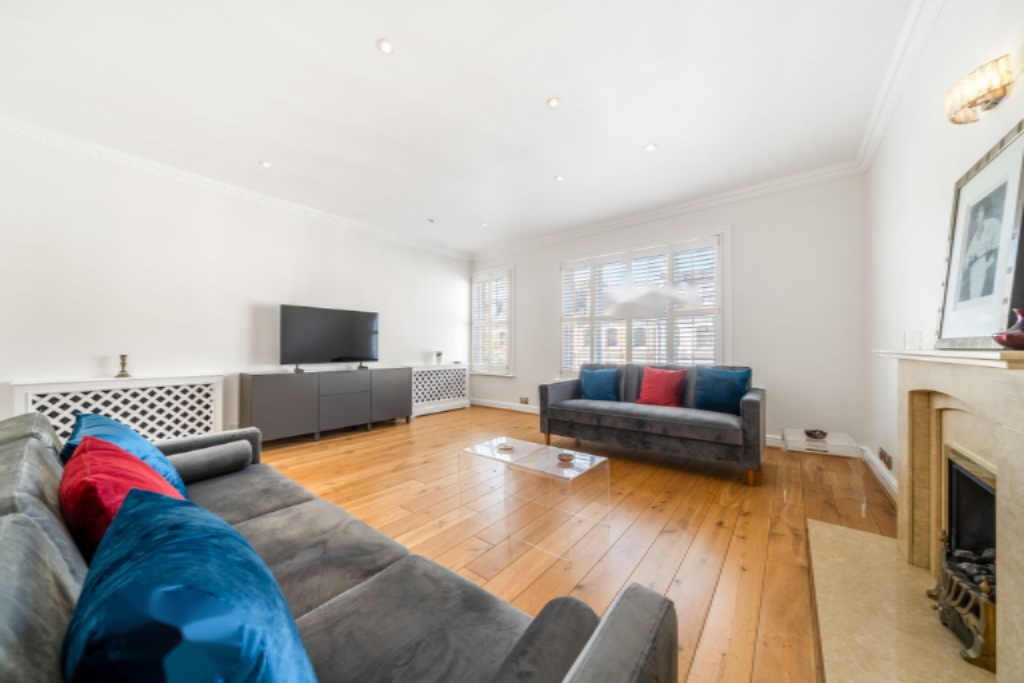 Flat in London, United Kingdom, 112 m² - picture 10