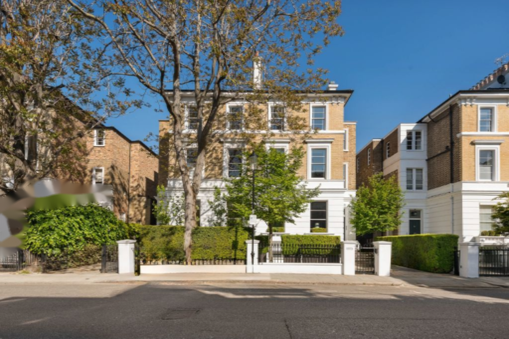 Flat in London, United Kingdom, 772 m² - picture 10