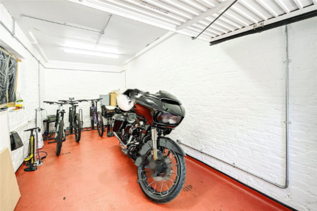 Flat in London, United Kingdom, 17 m² - picture 10