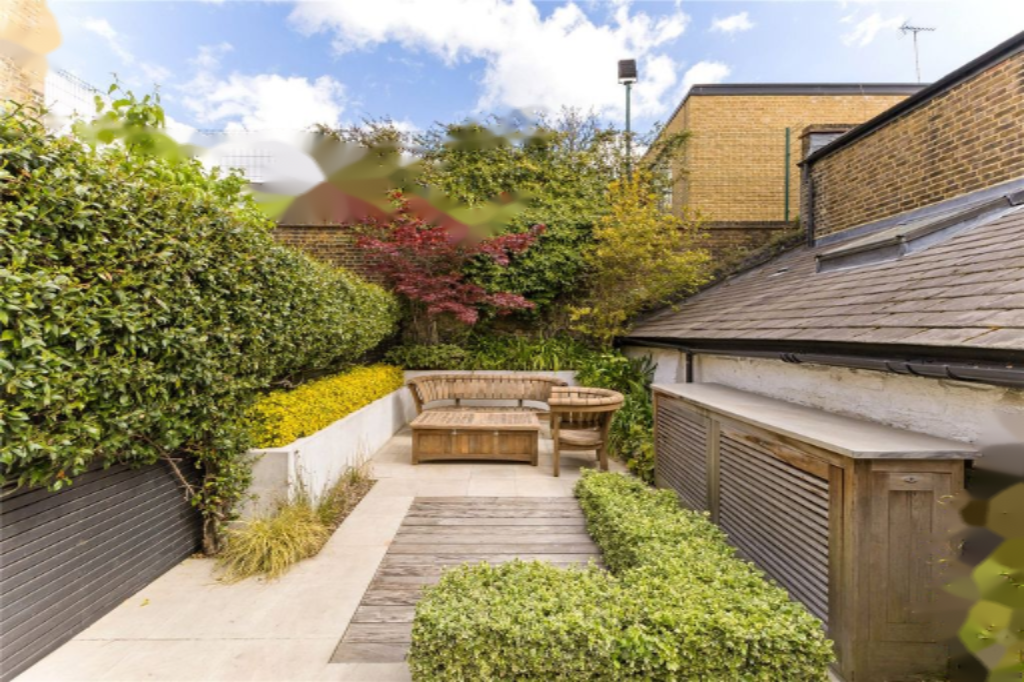 Flat in London, United Kingdom, 124 m² - picture 10