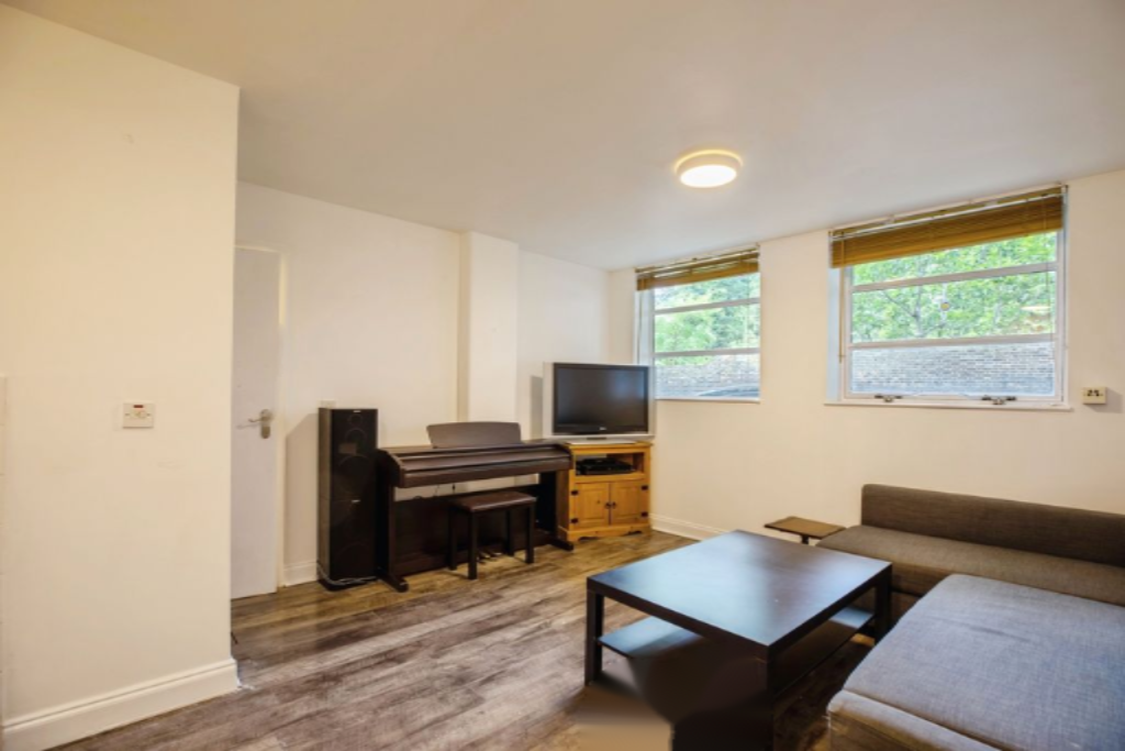 Flat in London, United Kingdom, 32 m² - picture 10