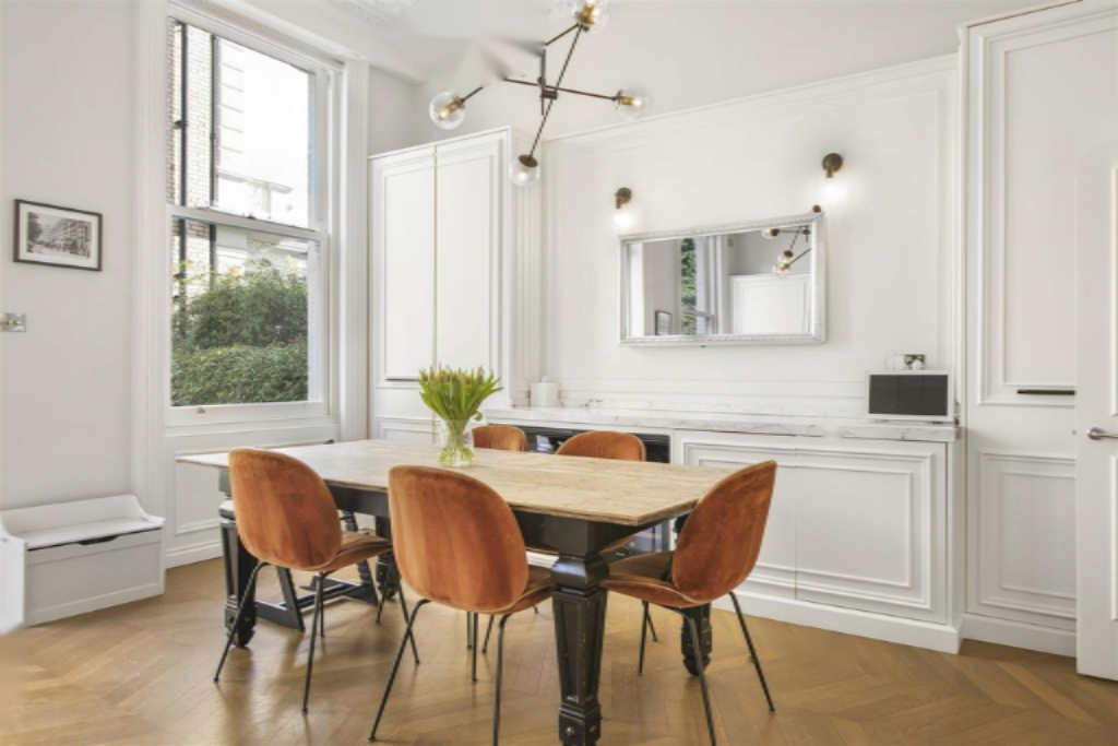 Flat in London, United Kingdom, 233 m² - picture 10