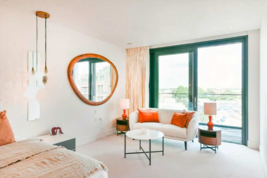 Flat in London, United Kingdom, 191 m² - picture 11