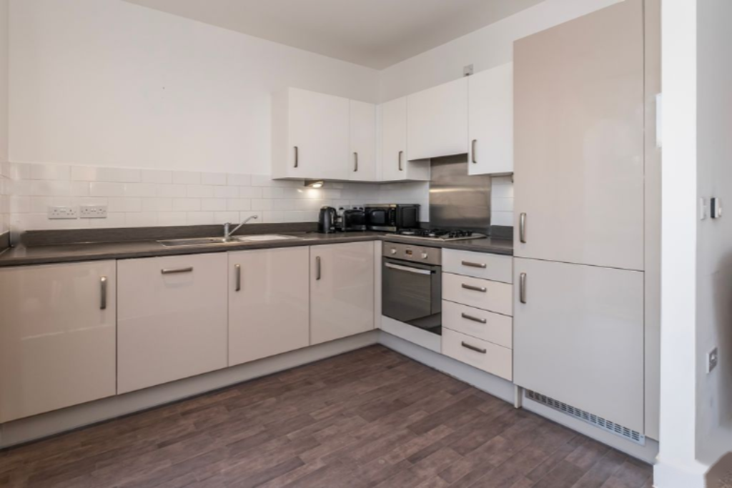 Flat in London, United Kingdom, 53 m² - picture 11