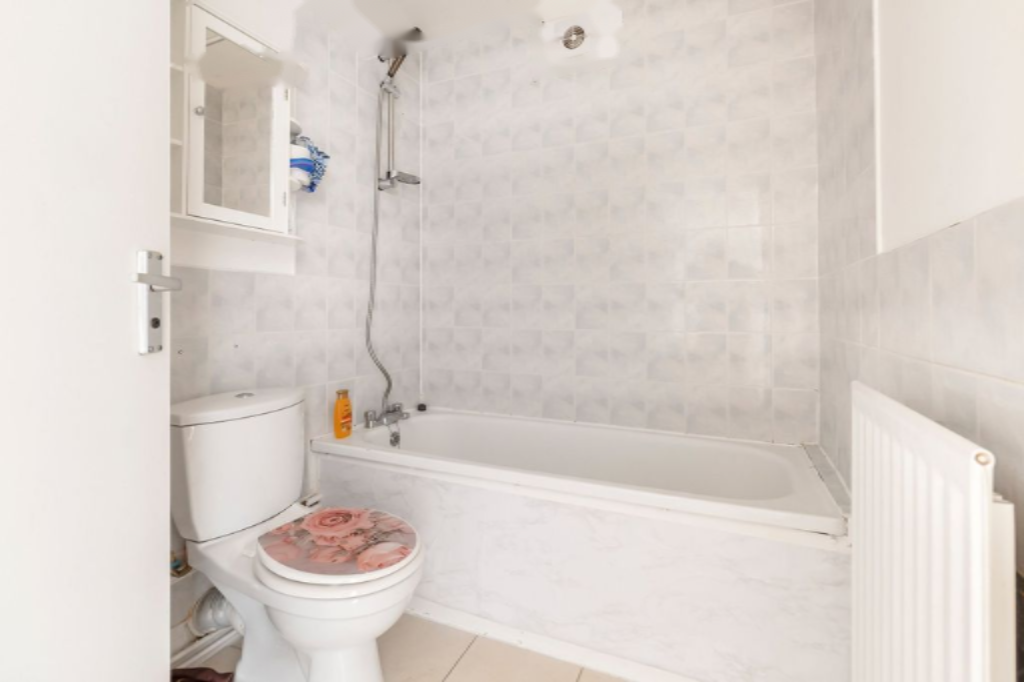 Flat in London, United Kingdom, 50 m² - picture 11