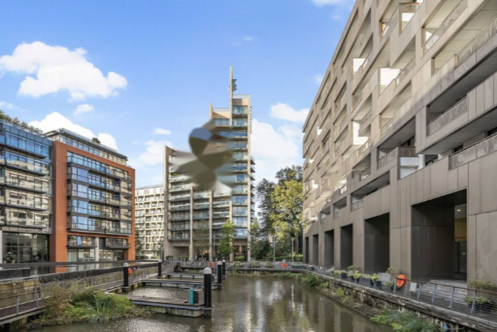 Flat in London, United Kingdom, 160 m² - picture 11