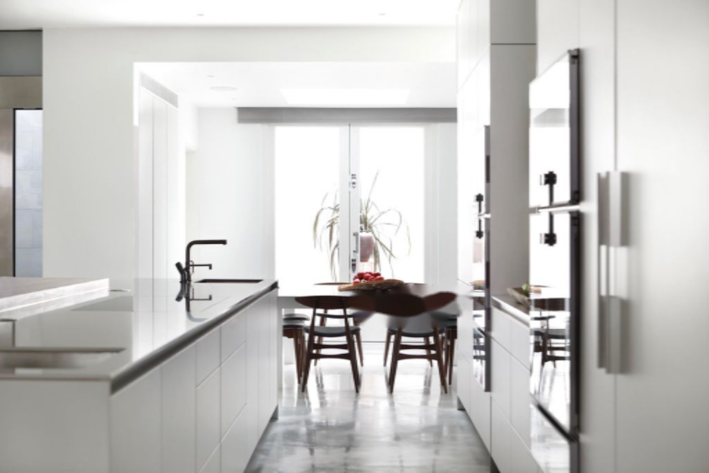 Flat in London, United Kingdom, 594 m² - picture 11