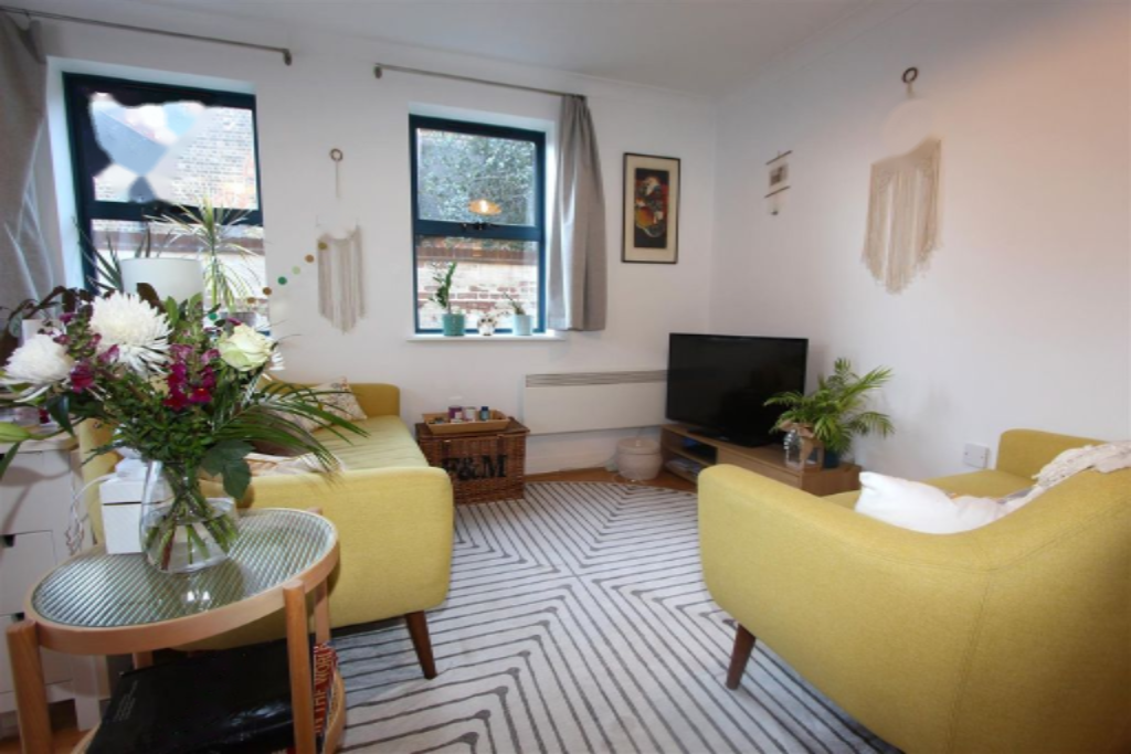 Flat in London, United Kingdom, 68 m² - picture 11