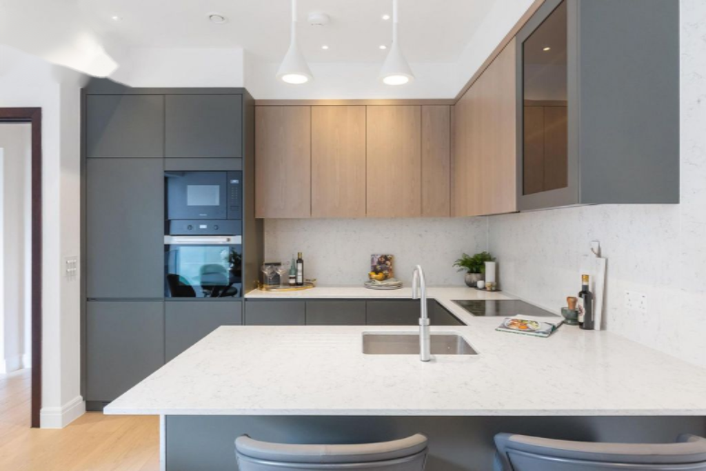 Flat in London, United Kingdom, 114 m² - picture 11