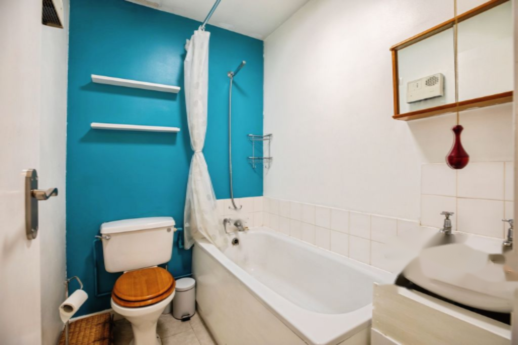 Flat in London, United Kingdom, 32 m² - picture 11