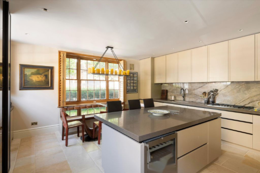 Piso en Londres, Reino Unido, 273 m² - imagen 11