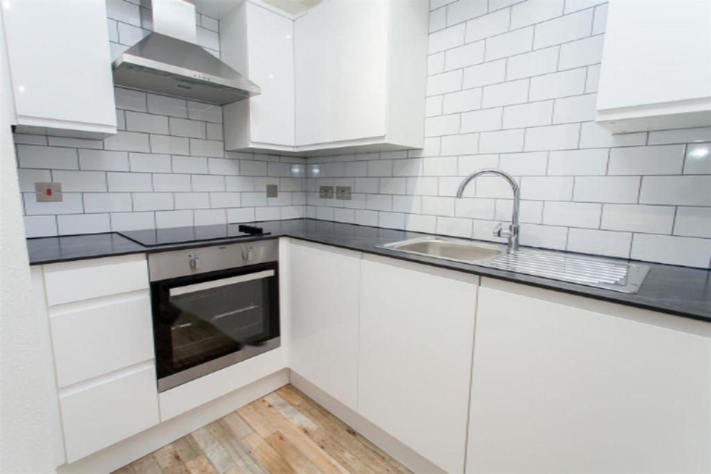 Flat in London, United Kingdom, 38 m² - picture 12