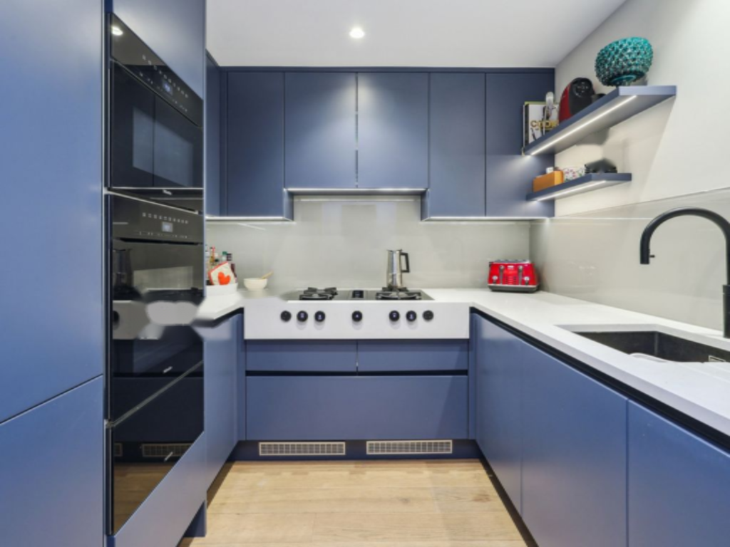 Flat in London, United Kingdom, 105 m² - picture 12