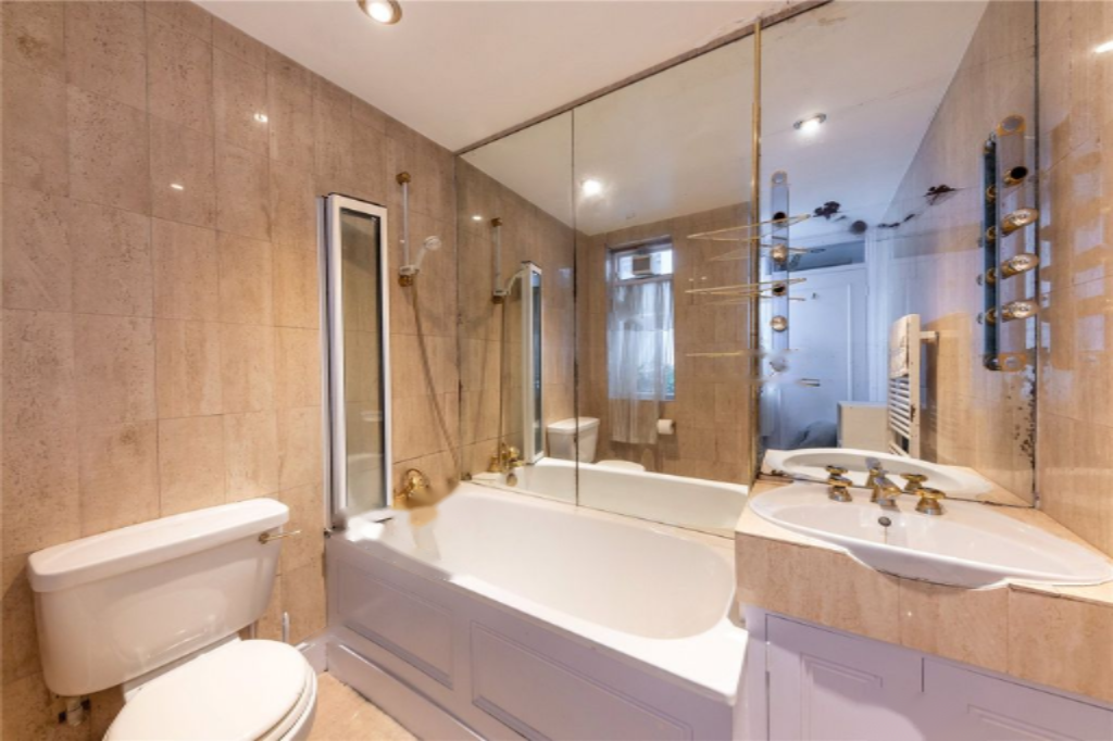 Flat in London, United Kingdom, 98 m² - picture 12