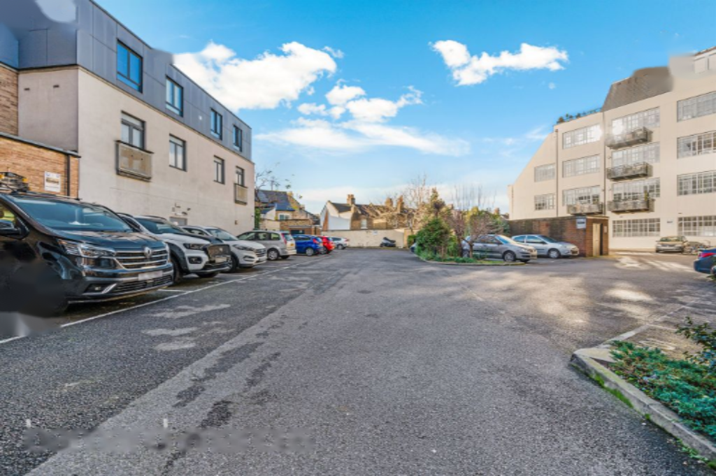 Flat in London, United Kingdom, 75 m² - picture 12