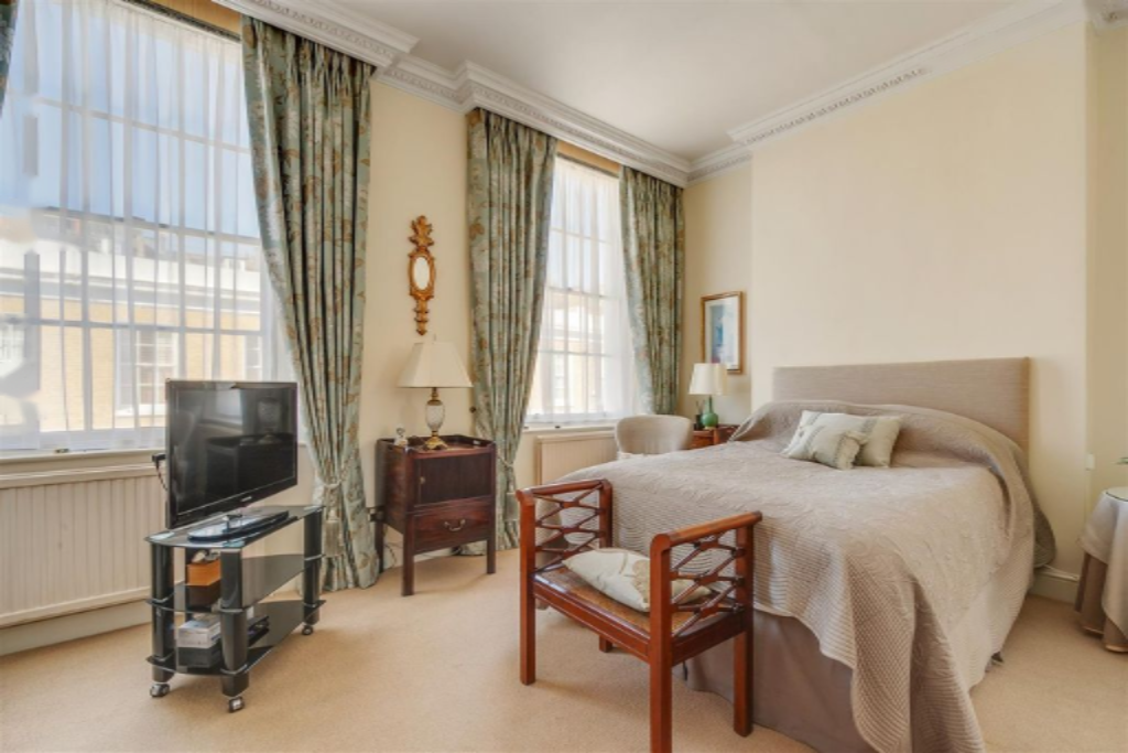 Flat in London, United Kingdom, 125 m² - picture 12