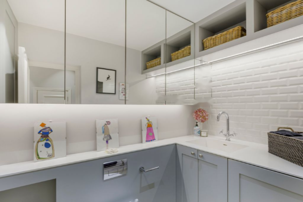 Flat in London, United Kingdom, 77 m² - picture 13