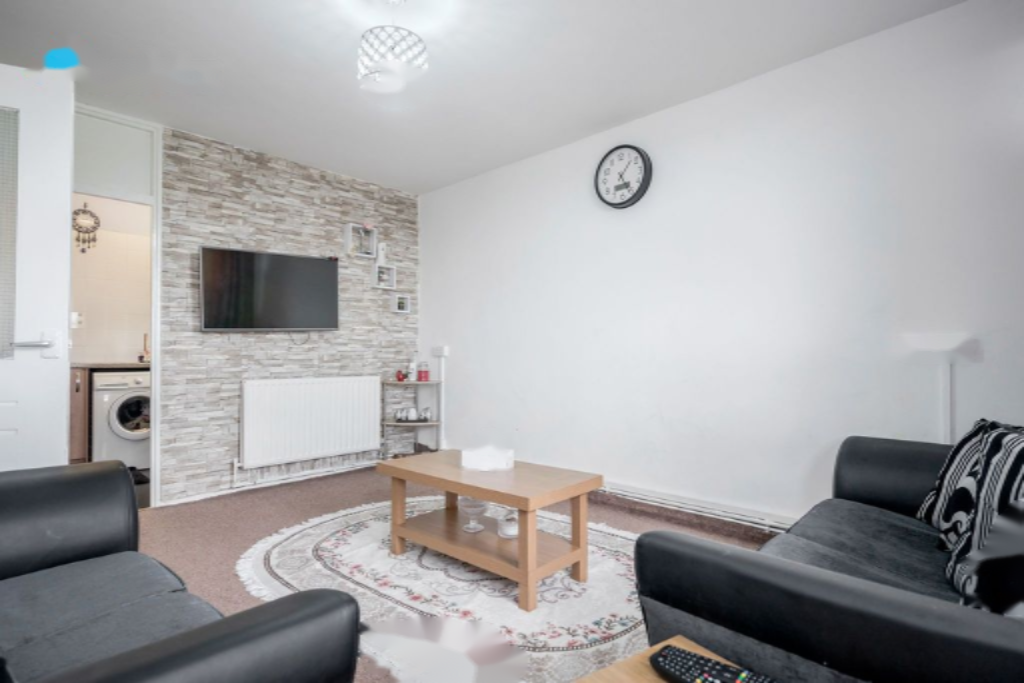 Flat in London, United Kingdom, 45 m² - picture 13