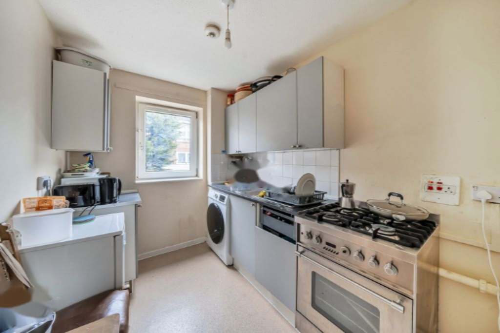 Flat in London, United Kingdom, 48 m² - picture 13