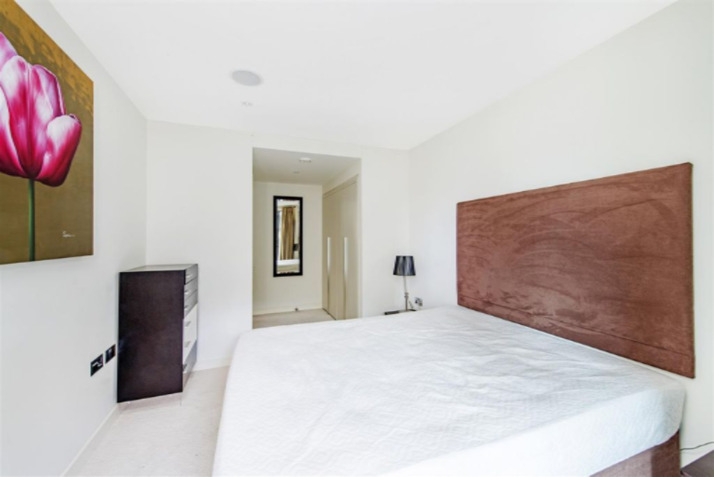 Flat in London, United Kingdom, 50 m² - picture 13