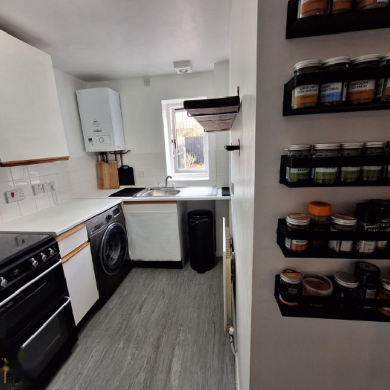 Flat in London, United Kingdom, 42 m² - picture 13