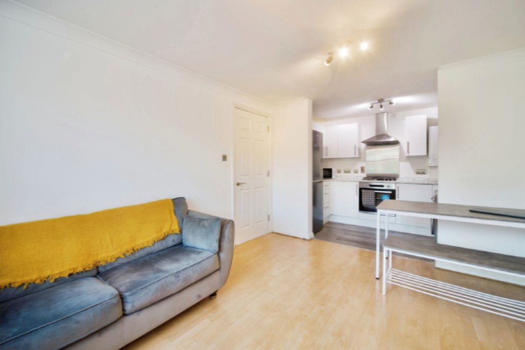 Flat in London, United Kingdom, 38 m² - picture 13