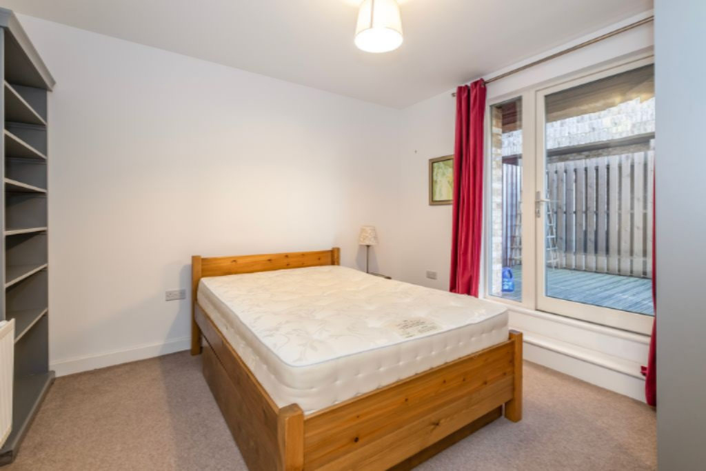 Flat in London, United Kingdom, 53 m² - picture 13