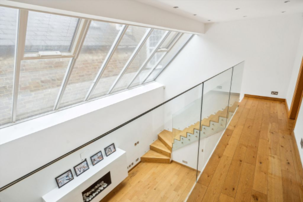 Flat in London, United Kingdom, 93 m² - picture 14