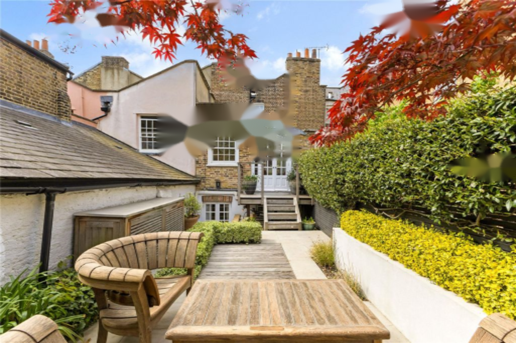 Flat in London, United Kingdom, 124 m² - picture 14