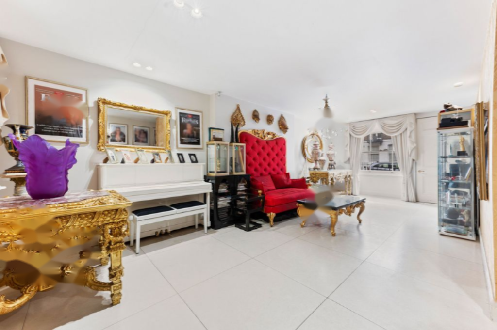 Flat in London, United Kingdom, 287 m² - picture 14