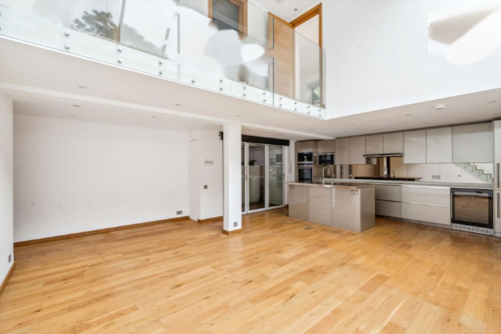 Flat in London, United Kingdom, 93 m² - picture 15